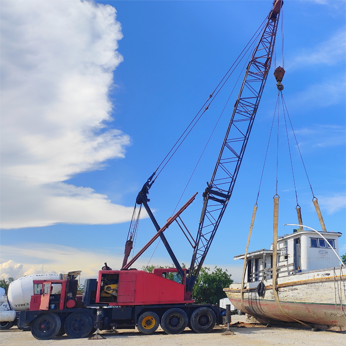 Link-Belt mobile crane